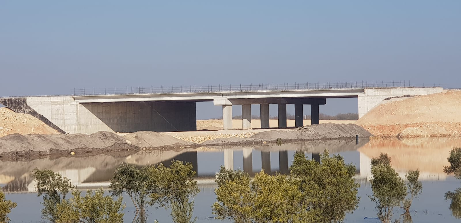 Ilısu Barajı Hasankeyf Viyadük Köprü İşleri 180’LİK 480 Adet Öngermeli Kirişleri imalat, Nakliye Montajı İşi